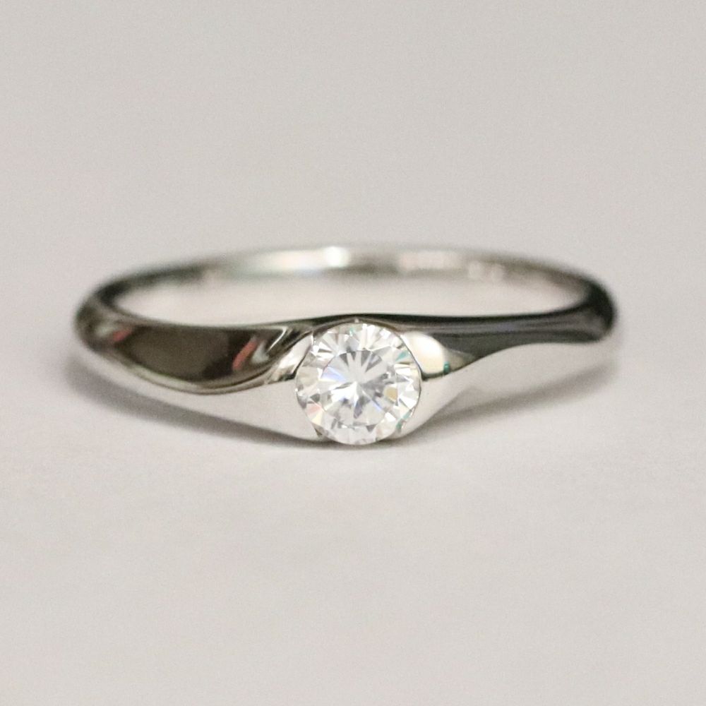 婚約指輪ジュエリーリフォーム枠ｑ2743ｃｔ030ｐｔ正面